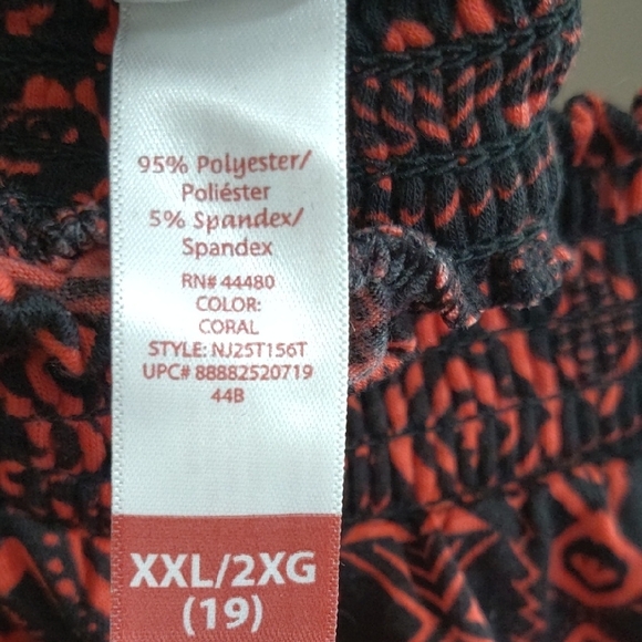 No Boundaries Red and Black Halter Jumper - Picture 3 of 4